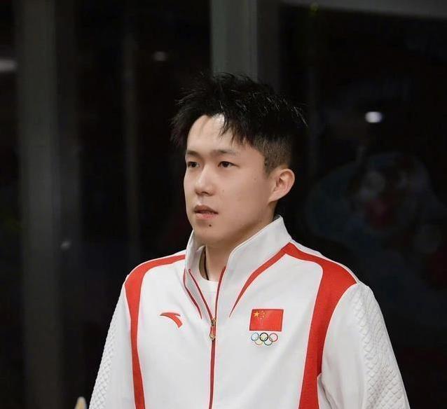 未来可期, T中国大满, 孙颖莎发球 未来可期, T中国大满, 孙颖莎发球