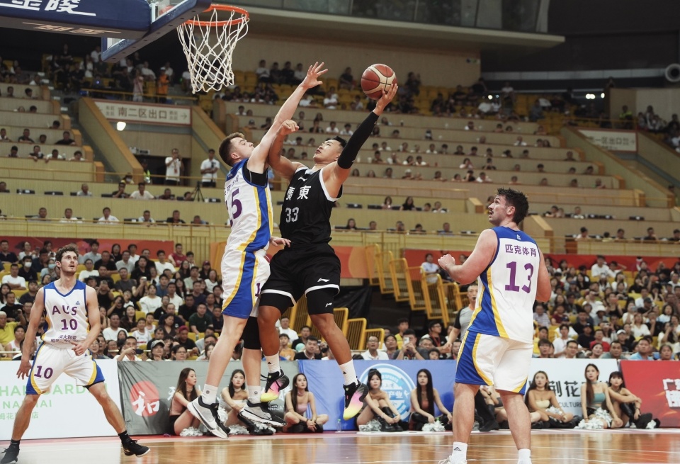 UhjKn, om, 篮国家队和 UhjKn, om, 篮国家队和